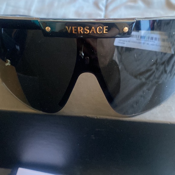 New Versace Shield Sunglasses - Picture 4 of 11